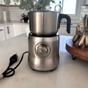 Breville BMF600XL milk cafe frosther